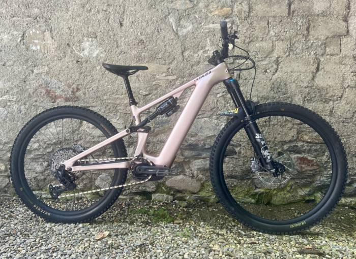 Levo Comp Carbon G4