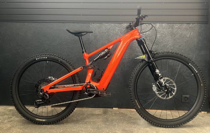Levo Comp Carbon G4